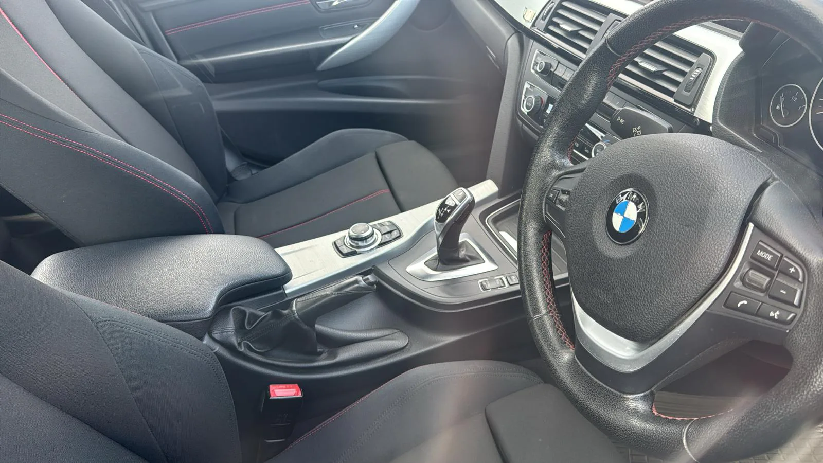 2013 BMW 3 Series thumbnail 8