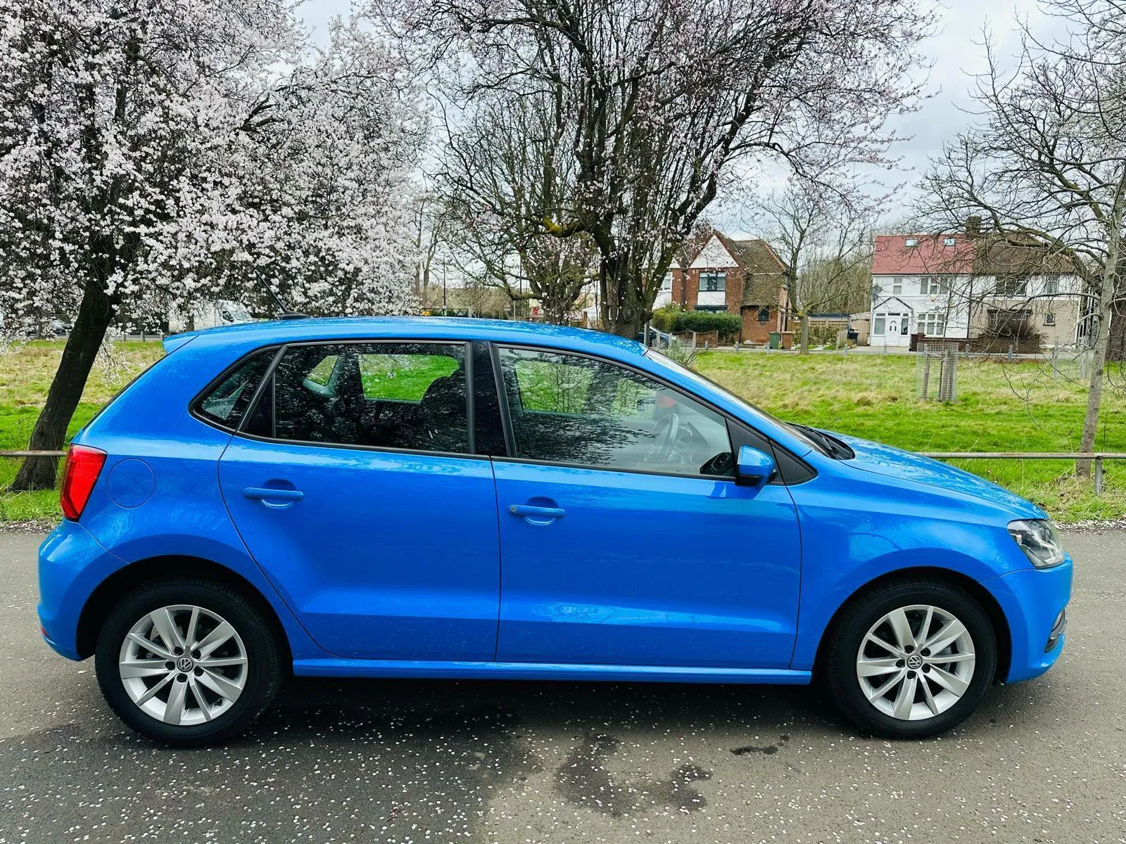 2015 Volkswagen Polo thumbnail 4