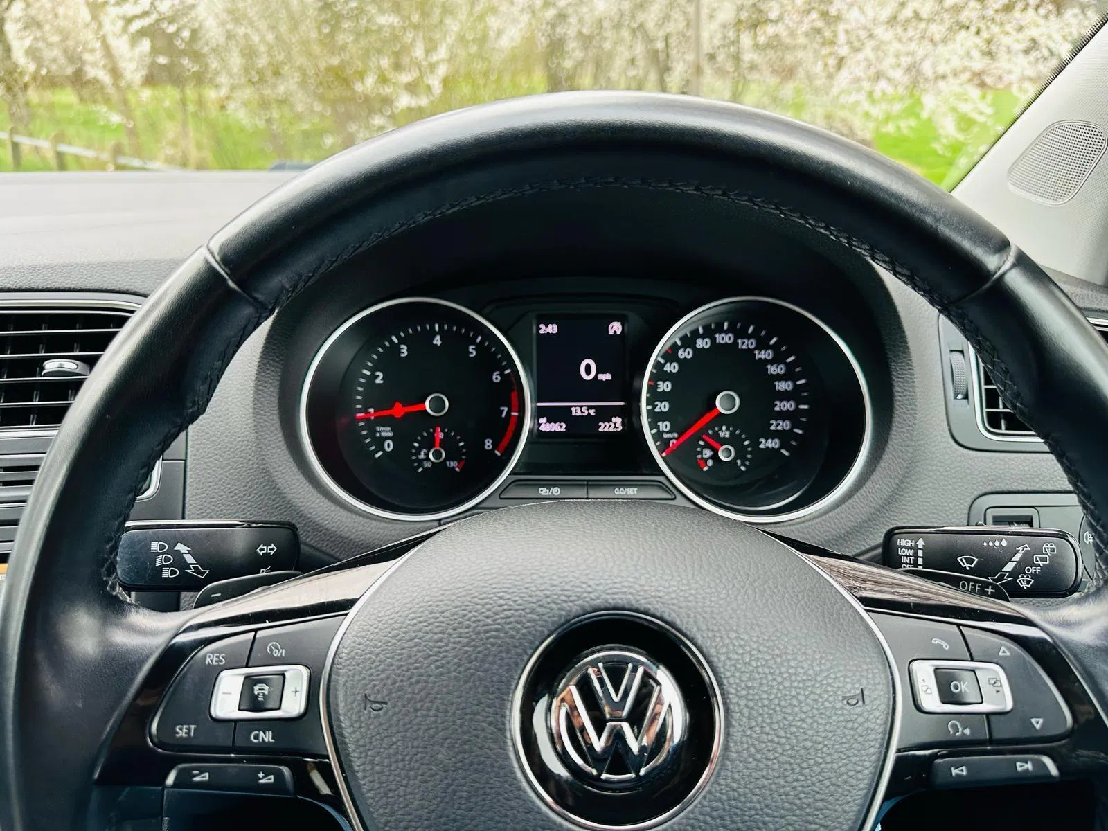 2015 Volkswagen Polo thumbnail 13